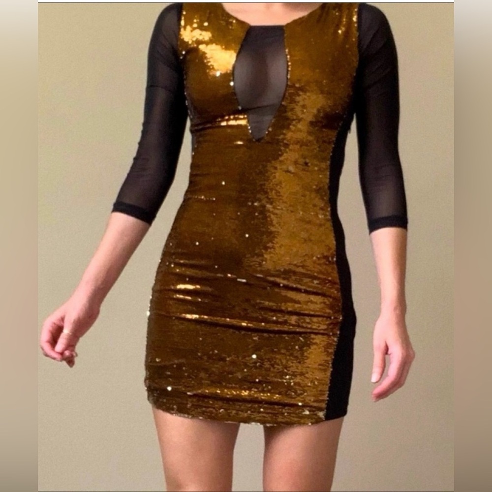bebe Addiction Heads Will Turn Gold Sequin Mini Dress Black Sheer Sleeves size M